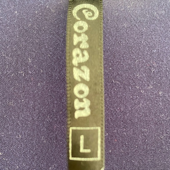 Embroidered blue blouse - Picture 3 of 3